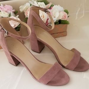 Pink high heels